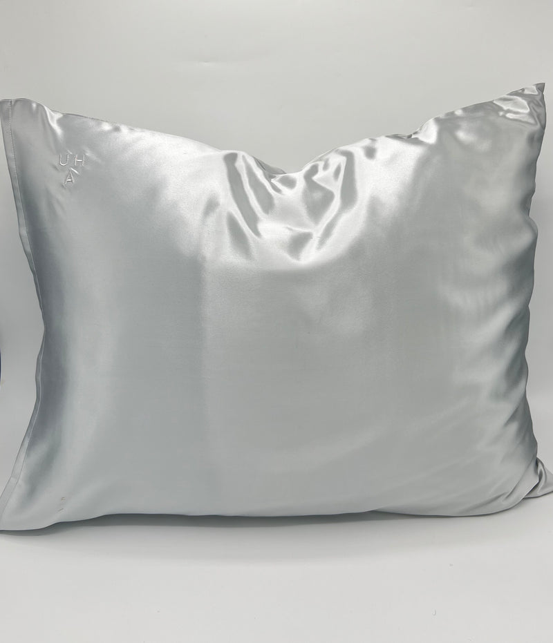 UHA SILK PILLOWCASE - SIDENÖRNGOTT LJUSGRÅ - 22 MOMME